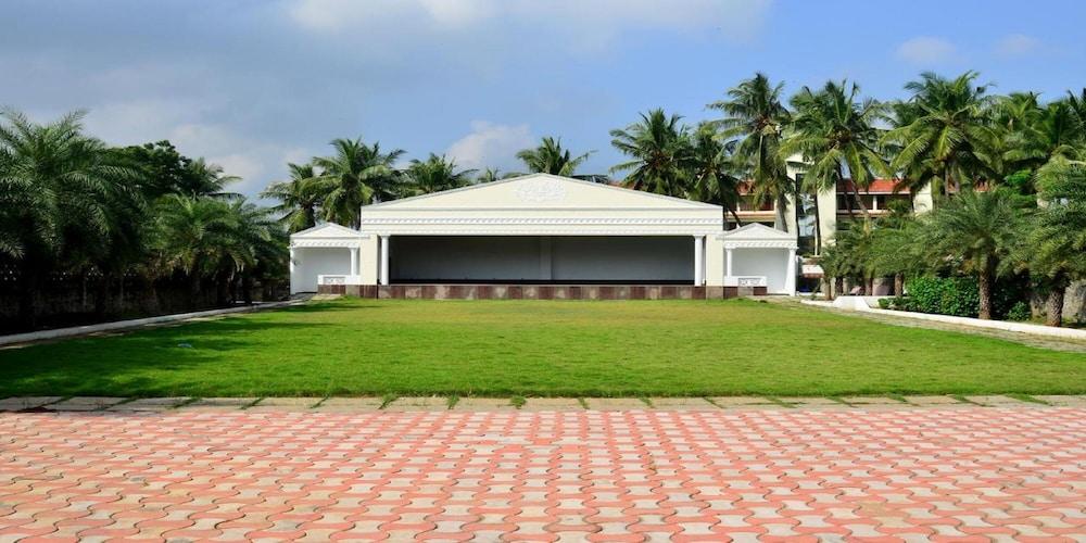 Green Coconut Resort Chennai Exterior foto