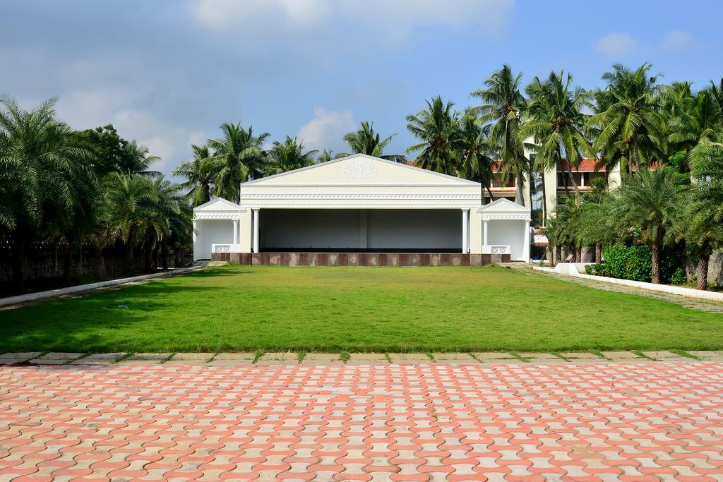 Green Coconut Resort Chennai Exterior foto