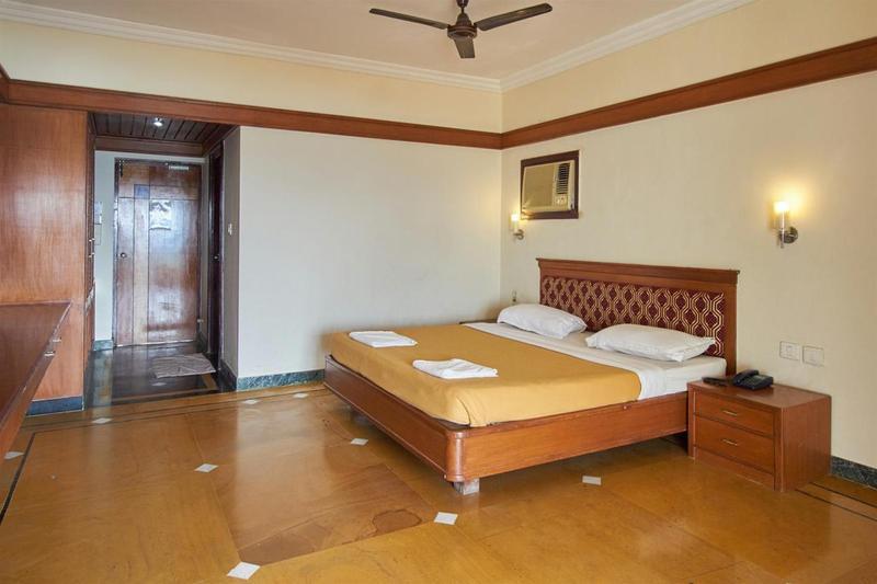 Green Coconut Resort Chennai Exterior foto