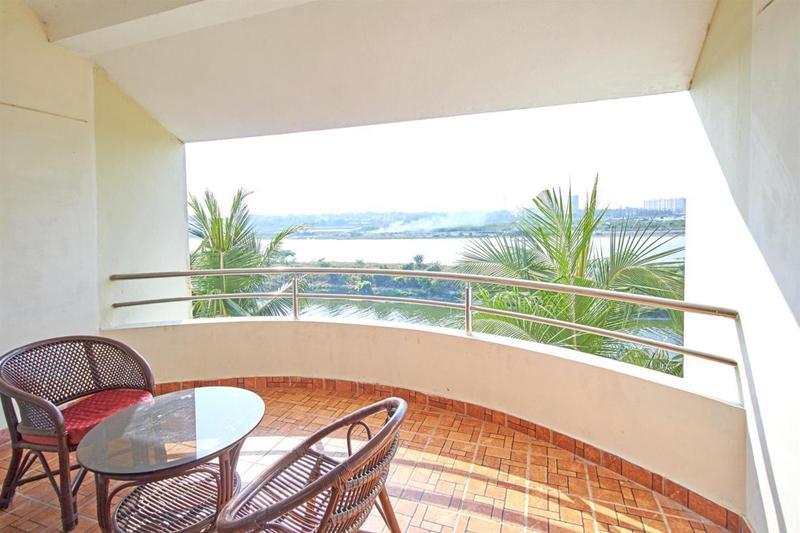 Green Coconut Resort Chennai Exterior foto