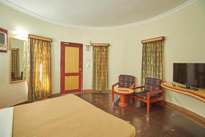 Green Coconut Resort Chennai Exterior foto